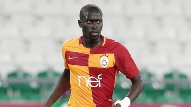                                                                 BADOU N'D�AYE - K�RALIK (GALATASARAY)                                                       