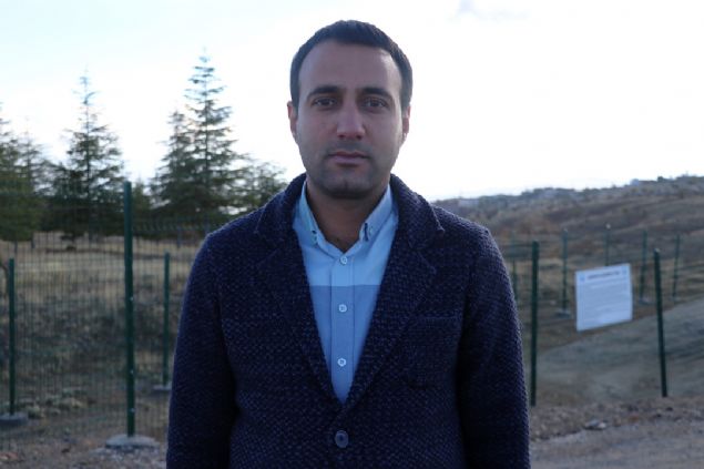                                                                 Efsaneye gre 'ejderha ve yavrular' ta kesildi  <br><br>  Atc, Ejderha Ta ve bununla ilgili efsanenin yre halk tarafndan hala anlatldn aktard.    Efsanenin farkl yazarlar tarafndan kaleme de alndn vurgulayan Atc, tan, milattan sonra 12-13. yzyllardan efsaneleerek gnmze kadar gelen hikayenin bir uzants olduunu anlatt.                                                         