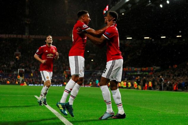                                                                 14- MANCHESTER UNITED: 75.000                                                         