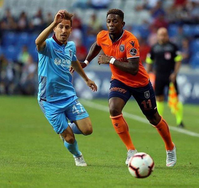                                                                 ELJERO ELIA  <br><br>  Baakehir'in tecrbeli yldz Elia'nn szlemesi sezon sonunda bitiyor. Sahada olduu her dakika kalitesini ispat eden Hollandal yldz, takas anlamasyla ya da uygun bir bonservisle takma kazandrlabilir.                                                         