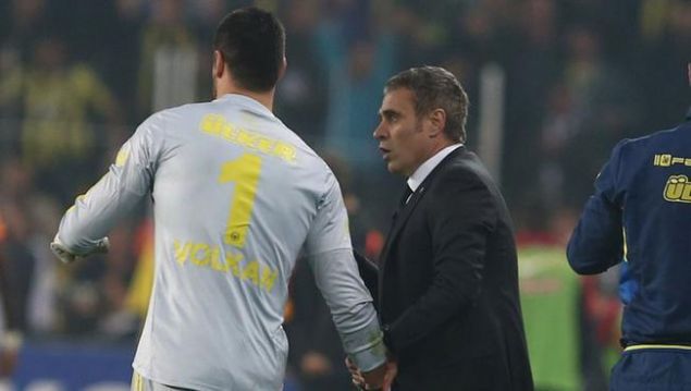                                                                  Volkan Demirel: S�zle�mesi bu sezon bitiyor, futbolu b�rakabilir.                                                        