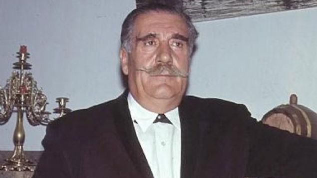                                                                 20 ARALIK 1993'TE ARAMIZDAN AYRILDI  <br><br>  Ayn zamanda keman sanats olan ve fotoraflkla da yakndan ilgilenen oyuncu, 20 Aralk 1993'te bbrek yetmezlii sebebiyle vefat etti ve Karacaahmet Mezarl'na defnedildi.                                                         