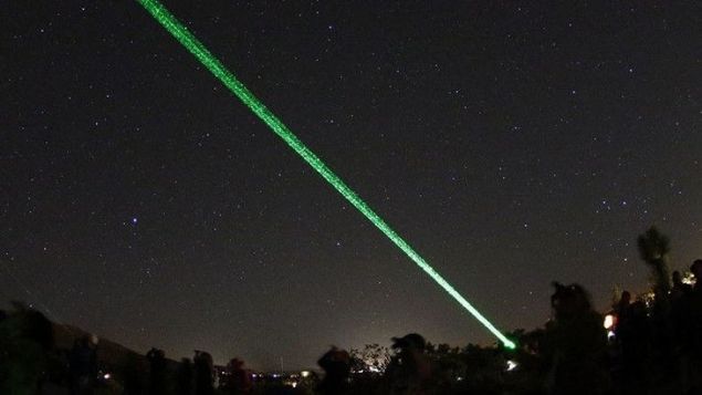  Rusya'n�n, bilim kurgu filmlerinde g�rmeye al��k�n oldu�umuz lazer silah� geli�tirdi�i, s�z konusu silah�n d��man uydular�n� etkisiz hale getirmek i�in kullan�labilece�i iddia edildi.    S�z konusu haber �ngiliz bas�n� taraf�ndan g�ndeme getirildi.  