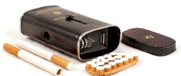  James Bond filmlerini an�msatan koleksiyonda �e�it �e�it gizli kamera bulunuyor.    �ngiliz bas�n�n 'Rus James Bond'lar�n cihazlar�' sat��a ��k�yor ba�l��� ile okurlar�na duyurdu�u a��k art�rma Aston's Auctioneers taraf�ndan ger�ekle�tirilercek.    