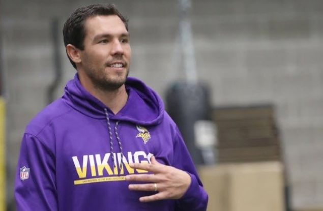                                                                 Sam Bradford - 24.3 milyon Dolar  <br><br>  Amerikan Futbolu, Arizona Cardinals                                                        