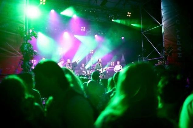                                                                 Dnya 2019'u karlamaya hazrlanyor. Baz lkeler yeni yla merhaba demeye balad.                                                       