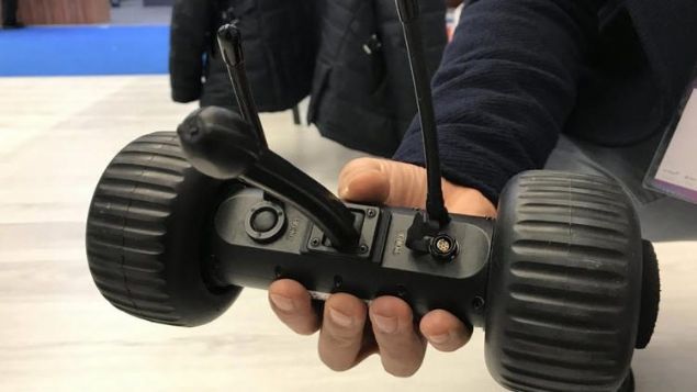 Yaplan aklamaya gre, TRobot adndaki bu ara, operasyon kameras olarak kullanlacak.  <br><br>  HayZek Savunma Mdr Nazmi Trke, aracn maara ya da kapal alanlarda bomba, silah, tuzaklama olup olmadnn tespitinde kullanlabildiini belirtti. Bu sayede gvenlik gleri tehlike arz eden blgelere girmeden durumu kontrol edebilecek.     