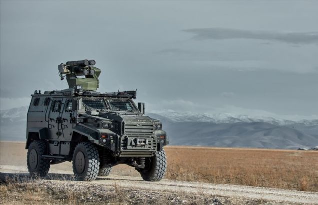  Sistem, modler yaps sayesinde kule zerinden Kornet, Hellfire, Javelin, Shershen ve OMTAS gibi tanksavar gdml mermileri ateleyebiliyor. Seilen fzenin gdm sistemine gre kule zerine RF veya lazer iaretleyici yerletirilebiliyor. Fze says, kullanc taleplerine gre deitirilebiliyor. Fzelere ilave olarak sisteme yakn koruma maksatl 7,62 milimetre ve 12,7 milimetre makineli tfekler ile 25 milimetre top entegre edilebiliyor.    