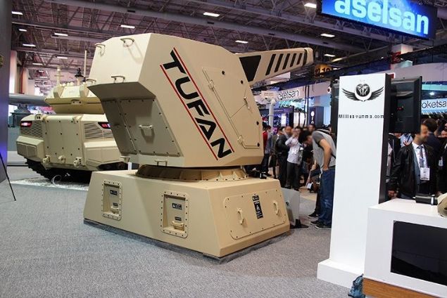 ASELSAN YEN SLAHIYLA HIZ REKORU KIRDI  <br><br>  ASELSAN, dnyada henz gelime aamasnda olan elektromanyetik frlatma sistemlerine ynelik almalarnda ulat noktayla dikkati ekti.    Elektromanyetik frlatma konusunda 2014'ten bu yana almalar yrten ASELSAN, geen yl Uluslararas Savunma Sanayii Fuar'nda (IDEF), Tufan Elektromanyetik Top Sistemi'ni tantt.    Saniyedeki hz 2 bin-2 bin 500 metre, yani ses hznn 6 katndan fazla olduu belirtilen sistemle geen srede at testleri gerekletirildi.     