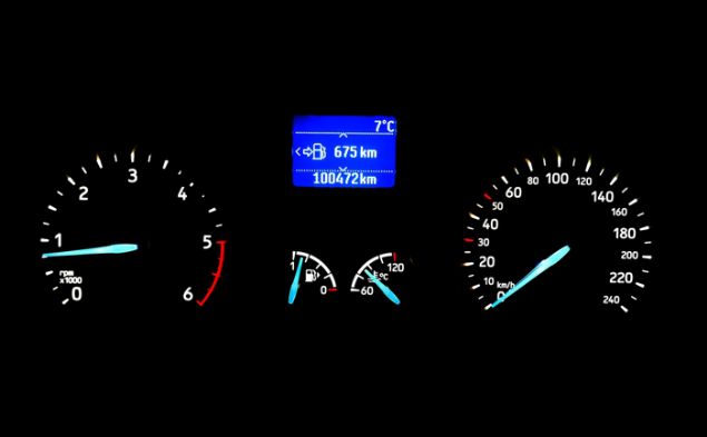 Motor silindir hacmi: 1300cc alt�<br>  16 ya� ve alt�: 90 TL   