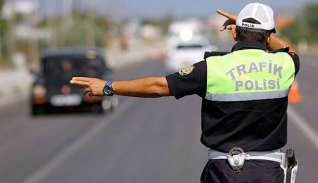 Motor silindir hacmi: 1801-2000 cc<br>  4-6 ya�: 3211 TL   