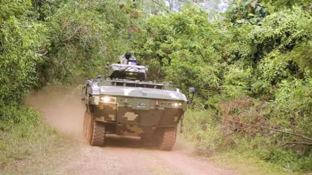                                                                 Askeri ve sivil alanda kullanlan platformlar iin simlatrler gelitiren, bu alanda Trkiye'ye liderlik eden HAVELSAN da sz konusu aralar iin simlatrler retme sorumluluunu stlendi. almalarnda sona gelen irket, yakn zamanda simlatrleri Malezya'ya gnderecek.       HAVELSAN Eitim ve Simlasyon Teknolojileri Genel Mdr Yardmcs Mehmet Akif Nacar, AA muhabirine, simlatr teknolojilerindeki almalar ve AV8 Projesi'ni anlatt.                                                         