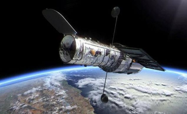                                                                 1990 - Hubble uzay teleskobu                                                         