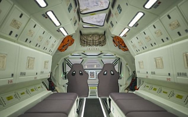                                                                   Mars'a onlarca dzne insan ve onlarn orda yaamasna yetecek ykl miktarda kargo gnderilmesi gerektiini belirten Musk, ilk zm bulmas gereken eyin bu kadar insann ve kargonun nasl oraya gnderilecei olduunun altn iziyor.                                                         