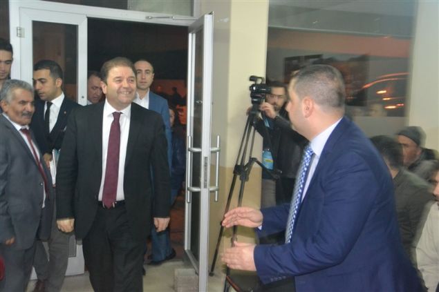  120 MLYONLUK 5 YILDIZLI OTELDE VERG OYUNU  <br><br>  Son be yl iinde Dursun Kln edindii mal mlkler bunlarla da snrl deil. Yine Kln sahibi olduu PYA Yap adna kaytl Maltepe de her biri 1 milyon TLden 3 milyonluk 3 dairesi bulunuyor. Tapu kaytlarna gre Dursun Kln teyzesi olu ile ortak olduu Palmiye Turizm adna kaytl Mula Marmariste 5 yldzl 70 odal lks bir oteli bulunuyor.   