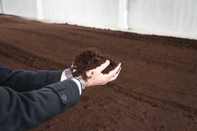  zellikle kurak topraklarda tarma imkan tanyan gbre, ksa srede Katar, Suudi Arabistan, Umman, Birleik Arap Emirlikleri, Tunus ve Fas pazarna girdi. Atklarn dntrlmesiyle yaplan gbrenin ihracat geen yl 300 tona ulat.  