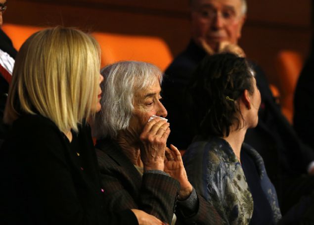  Levent Gk, 'Sayn Baykal bugn hepimize byk bir mcadele rnei gstermitir. Kendisine salk ve esenlikler dilerim.' dedi. 