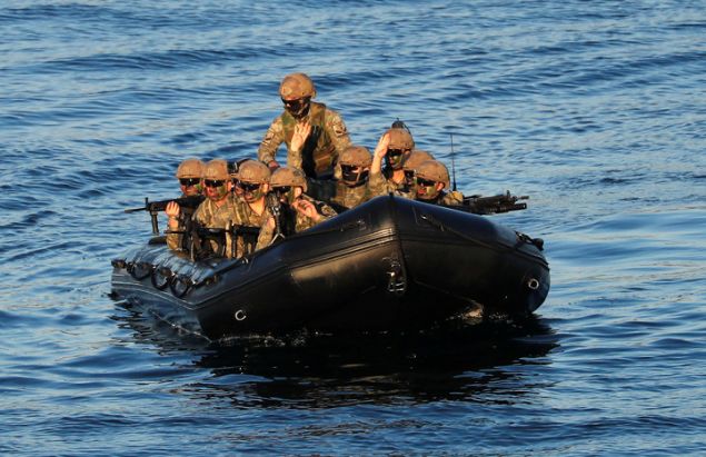                                                                  Haber ajans Reuters da tatbikat dnyaya bu fotoraflarla duyurdu.                                                       