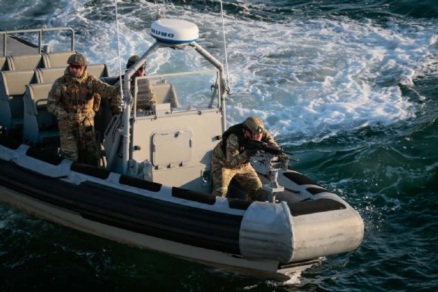 Antalya'nn Ka aklarna ulaan birimler, burada fiili silah atlar kapsamnda kara bombardman atlar gerekletirdi. Gemiler, Be Adalar blgesinde belirlenen hedeflere top atlar yapt. Adalardaki hedefler tam isabetle vuruldu. 
