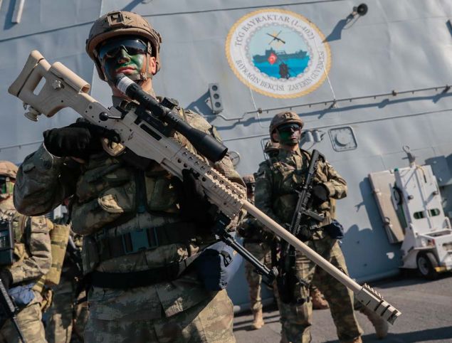 Hazrlk eitimleri kapsamnda Glck'teki Poyraz Liman'ndan asimetrik tehdit altnda seyre kalkan TCG Burgazada, senaryo gerei kendisine yaklaan bir bota ASELSAN yapm silah sistemleriyle ikaz ve imha atlar gerekletirdi. 