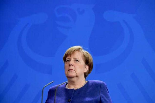 Maas, 'Vahi terr saldrs, huzur iinde ibadet eden, namaz klan Mslmanlar vurdu. Eer insan sadece dini inanc nedeniyle ldrlyorsa o zaman bu saldr hepimize demektir. Biz hayatn kaybedenlerin tarafndayz. Gl kal, Yeni Zelanda! deerlendirmelerinde bulundu.    