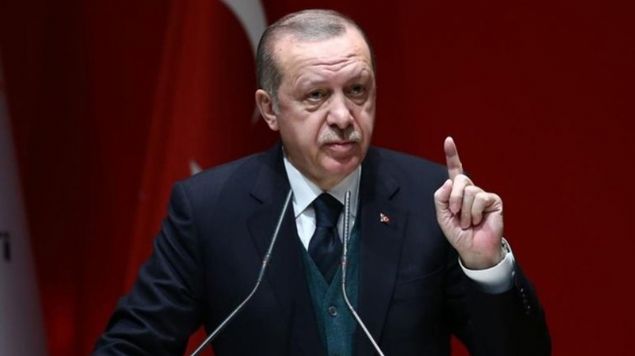 Bakan Erdoan: slam dmanl toplu katliam boyutuna ulat.  <br><br>  Yeni Zelanda'da Cuma namaz klmak iin bir araya gelen Mslmanlara ynelik saldry nefretle knadm belirtmek istiyorum' diyen Erdoan, 'Dnya'da uzunca bir sredir ykselii seyreden ve hatta tevik edilen slam dmanl bu saldryla bireysel taciz izgisini geerek toplu katliam boyutuna ulamtr. Saldrnn uzun bir planlamann ve motivasyonun sonucu olduu dolaysyla fevri bir davran denilerek geitirilemeyecei bellidir. lkemizi, milletimizi ve ahsm da hedef alan katilin temsil ettii anlayn, bat toplumlarn bir kanser gibi hzla ele geirmeye balad aktr' dedi.   