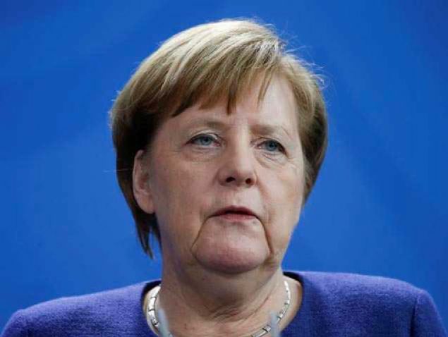 MERKEL: YAS TUTUYORUM  <br><br>  Almanya Babakan Angela Merkel, Yeni Zelanda'da 2 camiye ynelik terr saldrlarna ilikin, 'Irk nefret nedeniyle ldrlenler iin yas tutuyorum.' ifadesini kulland.    