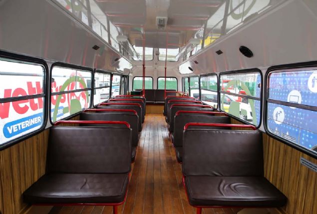 34 koltukta, 36 ayakta olmak �zere 70 yolcu kapasitesine sahip. Kap� numaralar� 1 ile 100 aras�nda s�ralanan 100 ara�l�k troleyb�s filosuna Tosun eklendi�inde, 101 kap� numaras� verildi. 