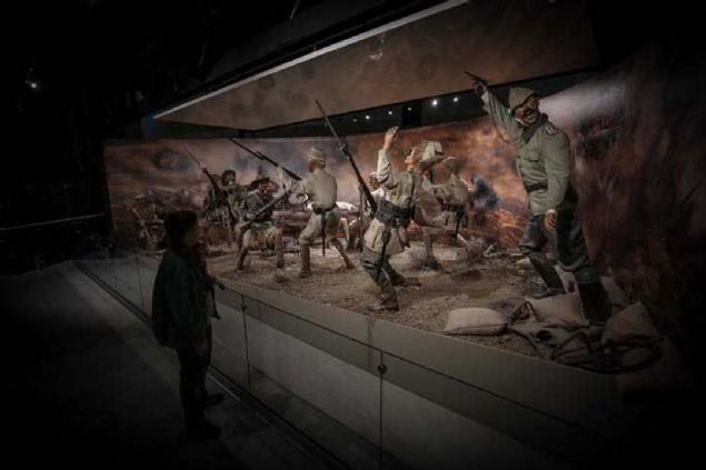 smail Kademir, 18 yandan kkler ve retmenler ile rencilere merkezin kaplarnn cretsiz aldn syledi.  