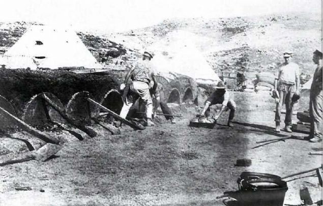 mroz adasnda ngilizlerin yaptklar frnlardan cepheye taze ekmek gnderiliyorduysa da yeterli olmuyordu. karmadan sonra seyyar frnlar vastasyla cepheye daha ok ekmek gnderilebildi. 