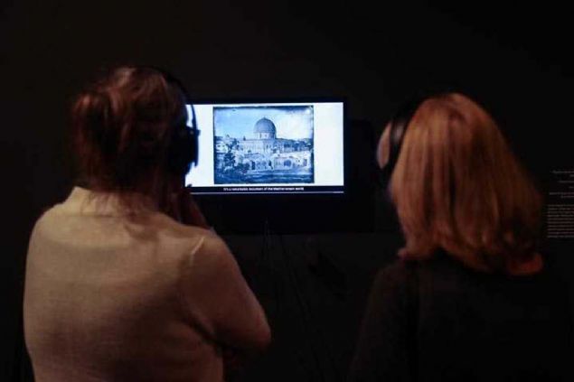 Prangey'in yaklak 120 karesine yer verilen fotoraflardan oluan sergi 12 Mays'a kadar ziyaret edilebilecek. 