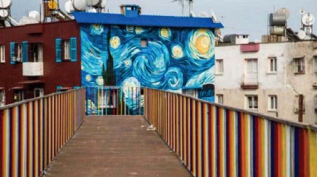 Atlyeler;  <br><br>   Organik Oyuncak Atlyesi ve Sat Birimi  <br>   Doa Atlyeleri ve Sat Birimi  <br>   Elen - ren Atlyeleri  <br>   ocuk Kulpleri  <br>   ocuk Elence Patikas Sat Birimleri; Dondurma Msr Pamuk eker vb.  <br>   Doa Kitaps  <br>   Kostm - Yz Boyama Atlyeleri ve Sat Birimleri  <br>   Mikroskop - Byte - p - Srt antas - apka vb. Atlyeleri ve Sat Birimleri  <br>   Enstalasyon - Hikye Baheleri, Temal enlik adr ve Meydan  <br>   ocuk Ky Mesleki Tecrbe Edindirme Yaplar (Polis, tfaiye, Doktor, Pilot vb.) ve Trafik Park  <br>   Bilim Merkezi (Deney Atlyeleri)  <br>   ocuk Ky Servis Yaplar bulunacaktr.   