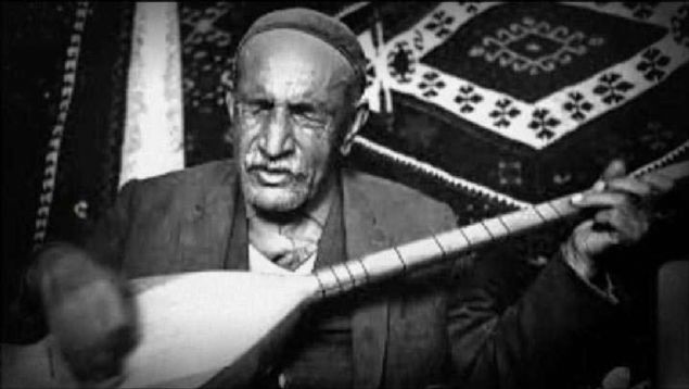 Ak Veysel'in vatan, tabiat, birlik, alma, yardmlama konularn iledii iirlerinde, vatana ballk ve idealistlik dikkati eken en nemli nokta oldu. 