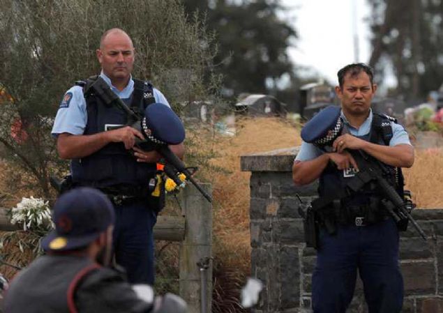 Polis imdiye kadar 30'dan fazla kurbann kimliini aileleriyle paylat. 