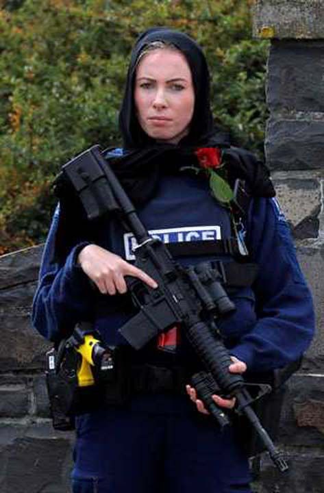 Ardern, yar otomatik askeri tarz ve saldr silahlarnn yasaklandn bugn duyurdu. 