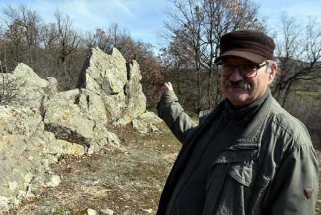 Romanya'dan balayan bir kltrn hatta stepten balayp Romanya zerinden gelen ve Kuzey Dou Anadolu'ya geen, bir Trak gnn izlerini bulabildiimiz bir yer.   <br><br>  Bildiimiz kadaryla Traklar ve dier baz Balkanl topluluklar, stanbul Boaz ve anakkale Boaz zerinden Kuzey Bat Anadolu'ya geiyorlar ve burada ekillendiriyorlar. Ve Lidyallarn, Firigyallarn, Misyallarn, Bitinyallarn gemii bu blgede.' 