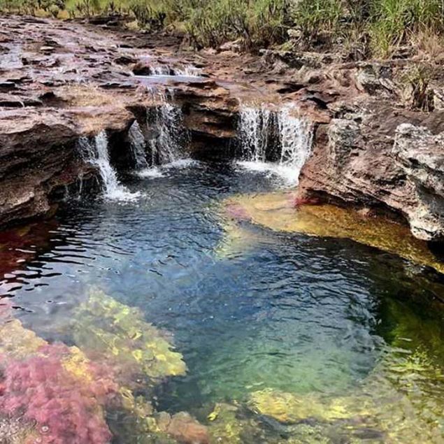 Dnyann birok yerinden blgeye gelerek Cano Cristalesin gizemini zmeye alan uzmanlar, Guyana Kalkannn bir dizi antik nehrin tortularyla ekillendiini dnyor.     