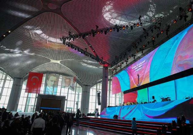 te yeni havaalanndan basna yansyan kareler... 