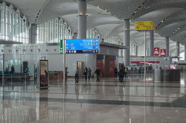 Metronun havalimanna 2020 ylnda gelmesi beklenirken; balant yollarnn inas konusunda almalar tm hzyla sryor. 