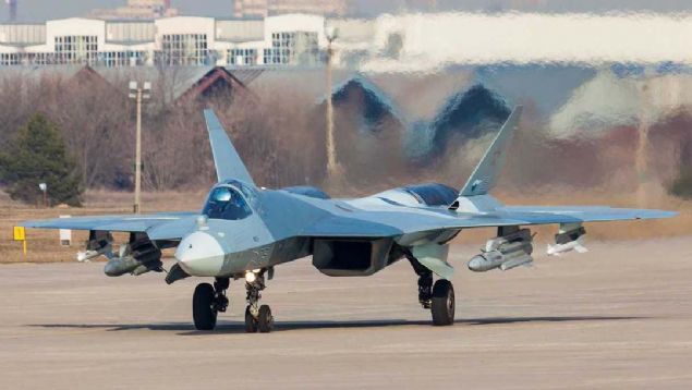 Su-57   <br><br>  Daha nce PAK-FA ve T-50 adn tayan Su-57 ua, Rusyann en yeni 5. nesil avc ua.  