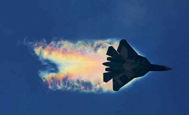 Su-57nin gelitirdii azami hz  <br><br>  2.600 km/saat    