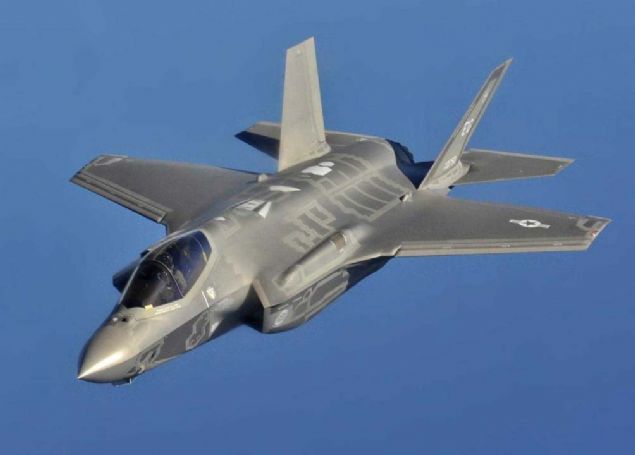 F-35in azami uu menzili   <br><br>  1.667 km  2.200 km (modeline gre deikenlik gsteriyor)  