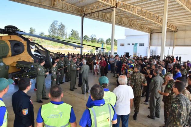 - 'T129 BEKLENTLERMZ KARILADI'  <br><br>  Forte Ricardo Kirk Kara Havaclk Komutanlnda dzenlenen tren sonras AA muhabirine deerlendirmede bulunan Brezilya Kara Havaclk Komutan Carlos Waldyr Aguira unlar kaydetti: 