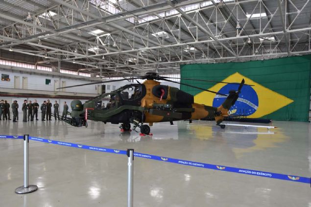 Arjantin ile uzay sanayisinde i birlii balattk, Bolivya Hava Kuvvetleri Komutan geen hafta irketimizdeydi. nmzdeki dnemde Venezuela, Peru, Kolombiya, bunlar hep aday lkeler. Latin Amerikaya baktnzda, Trkiyeden uzak bir lokasyon buras. Burada bir lojistik merkezi, bir gelitirme merkezi, teknoloji merkezi kurmak da nmzdeki dnemde hedeflerimiz iinde yer alabilir diye deerlendiriyoruz. 