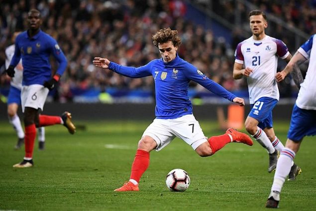                                                                 TE DNYANIN EN DEERL 8 FUTBOLCUSU<br><br>  Antonio Griezmann - Atletico Madrid<br>  126 milyon Euro                                                        