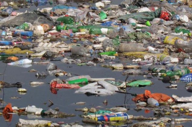 2021'den itibaren plastik tabak, atal, bak, kak, pipet, bardak, balon ubuklar, gda kaplar, kulak pamuklar Avrupa Birlii (AB) lkelerinde kullanlmayacak.    