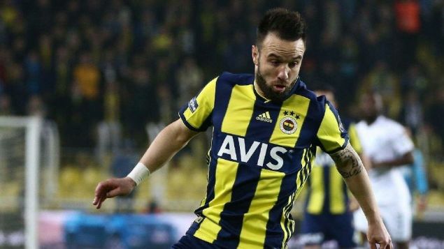                                                                 MATHIEU VALBUENA  <br><br>  Fenerbahe'nin en kreatif isimlerinden biri olan Mathieu Valbuena, 34 yanda. Kontratnda byk bir indirime gitmezse tutulmayacak. Bu sezon sadece 15 lig manda toplam 750 dakika sre alan Valbuena, 90 dakika boyunca sahada tutulamad Ersun Yanal'n da ana planlar ierisinde yer almyor.                                                        