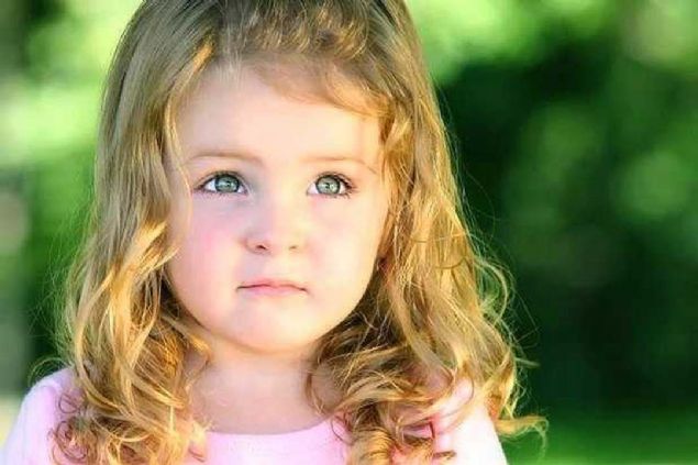 Yeil gzl insanlar, dnya nfusunun % 2'lik ksmn olutururlar. Kadnlarda daha fazla grlen yeil gz, nllerde de halka oranla daha yaygndr.   