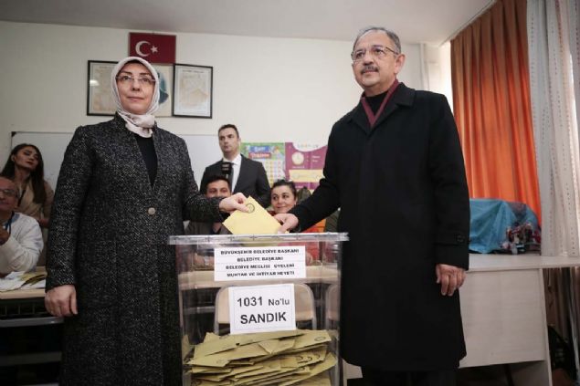 Se�im �al��malar� s�ras�nda herkesin s�yleyece�ini s�yledi�ini belirten �zhaseki, projelerini a��klayan adaylar�n, kendilerine has kampanya d�nemi y�r�tt�klerini bildirdi. 