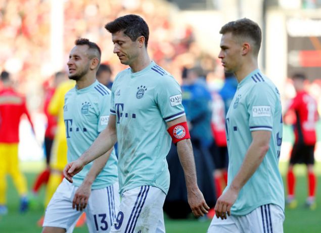                                                                 Bayern Mnih - 770 milyon euro                                                        